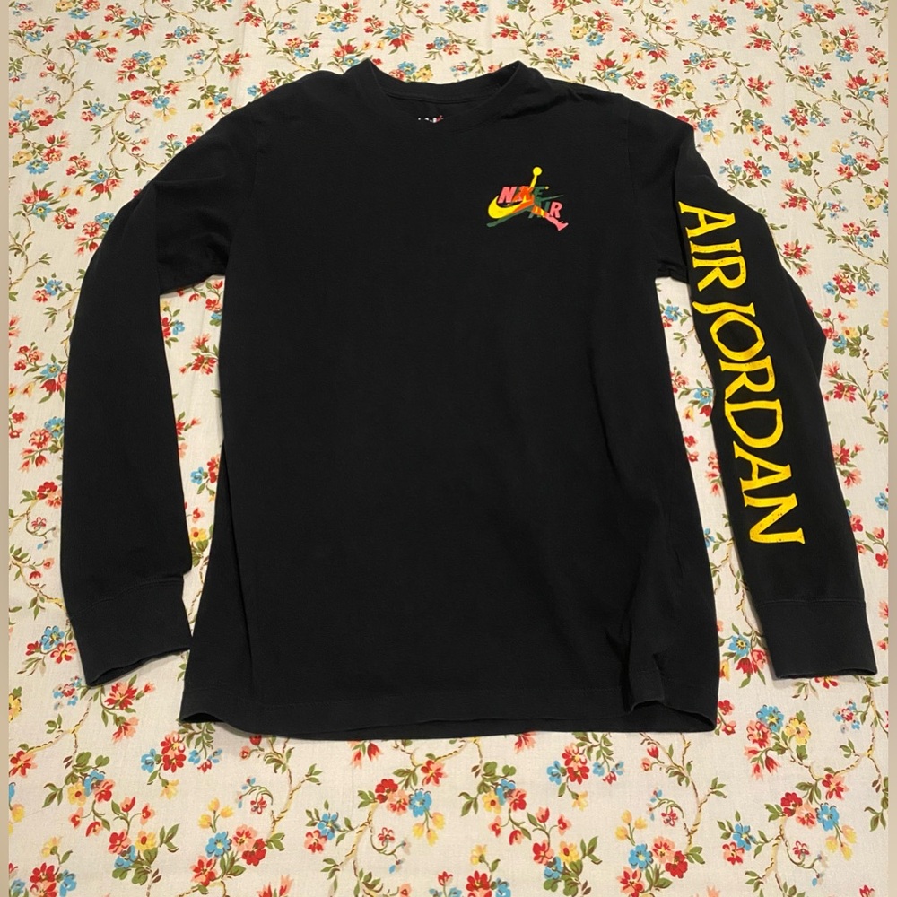 Nike Air Jordan, long sleeve, size M, Like New!